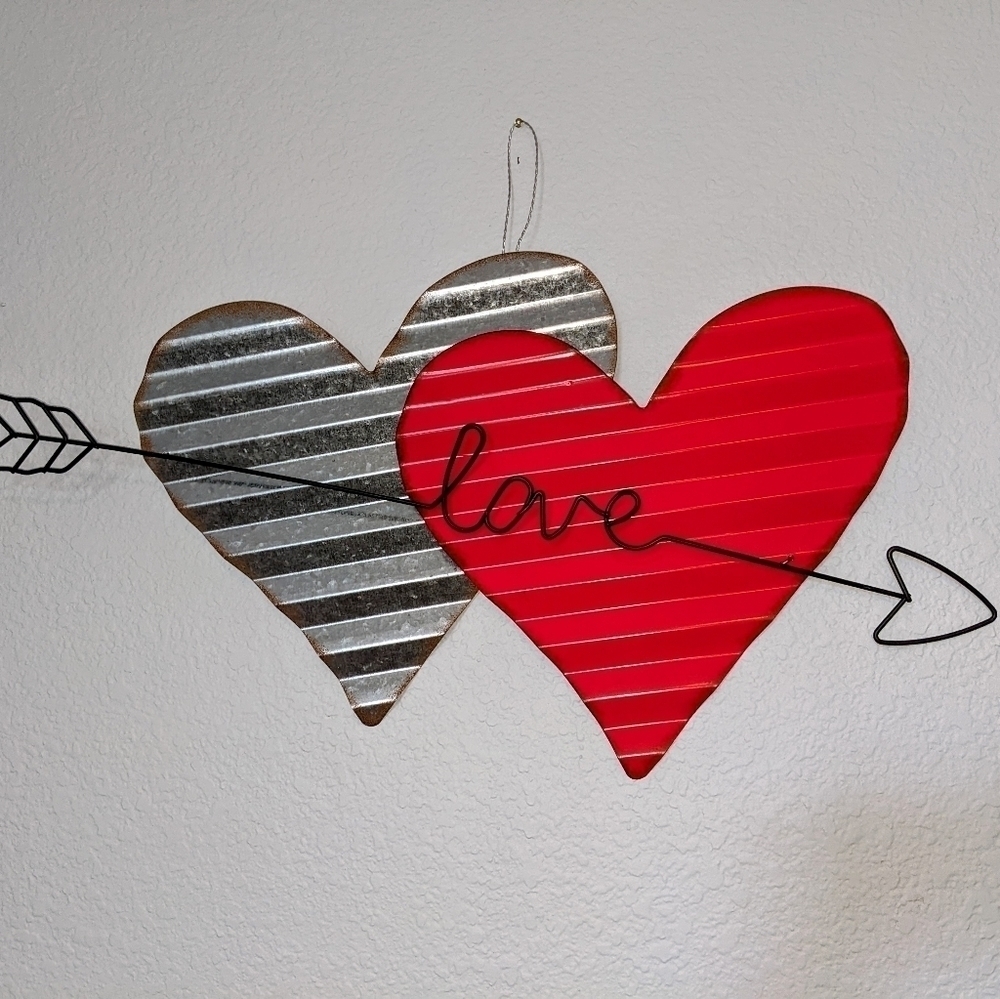 Metal Duel Love Hearts Silver & Red Wall Hanging Decor NWT